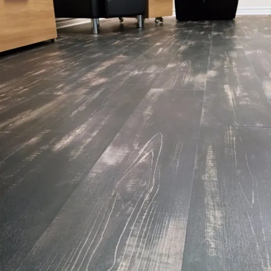 Anti Slip PVC Vinyl Flooring with Wood Effect