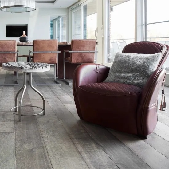 PVC /Spc/WPC Vinyl Plastic Flooring Tiles